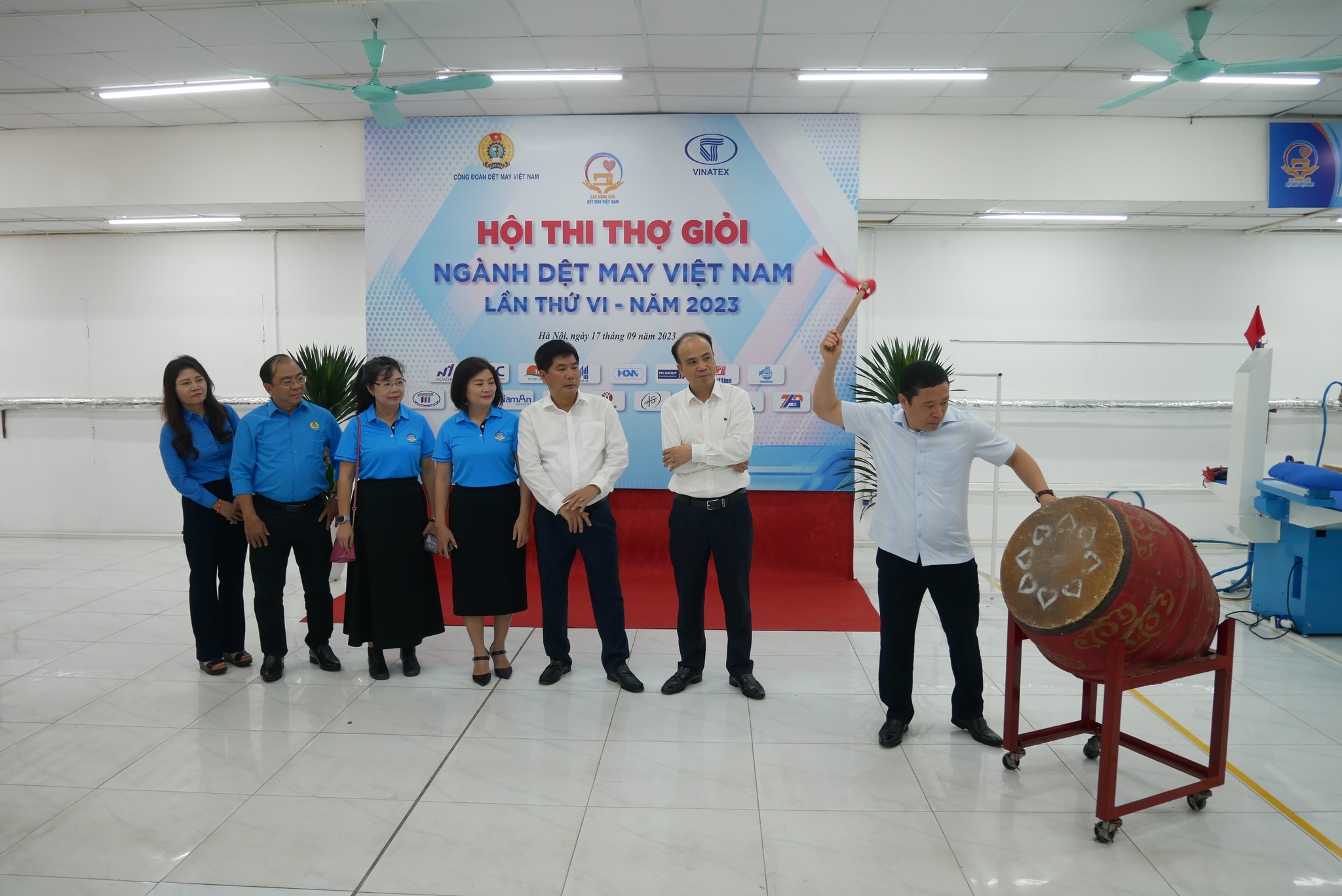 Khai mạc Hội thi thợ giỏi ngành Dệt May Việt Nam lần thứ VI lĩnh vực May Dệt thoi tại May 10